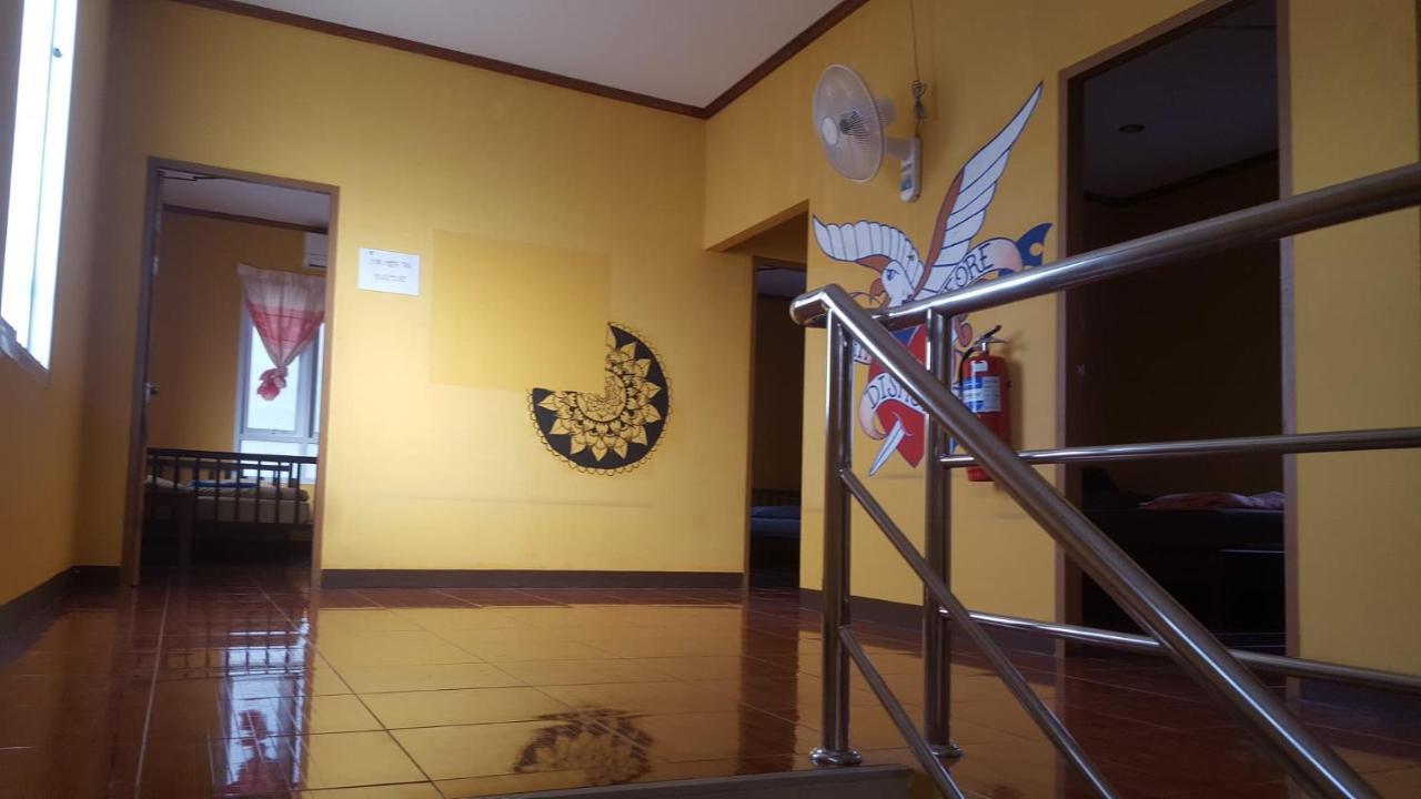 Phatra Hostel トンサラ エクステリア 写真