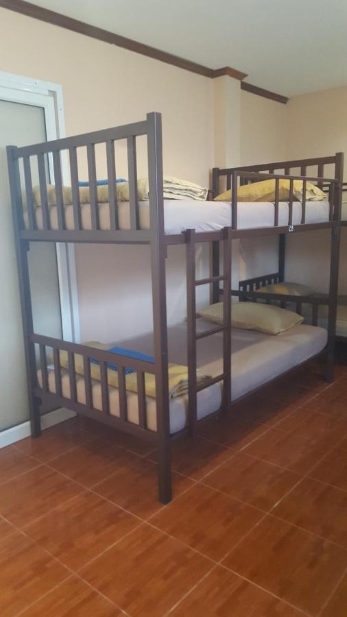 Phatra Hostel トンサラ エクステリア 写真