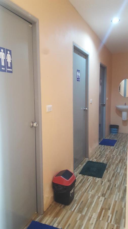 Phatra Hostel トンサラ エクステリア 写真