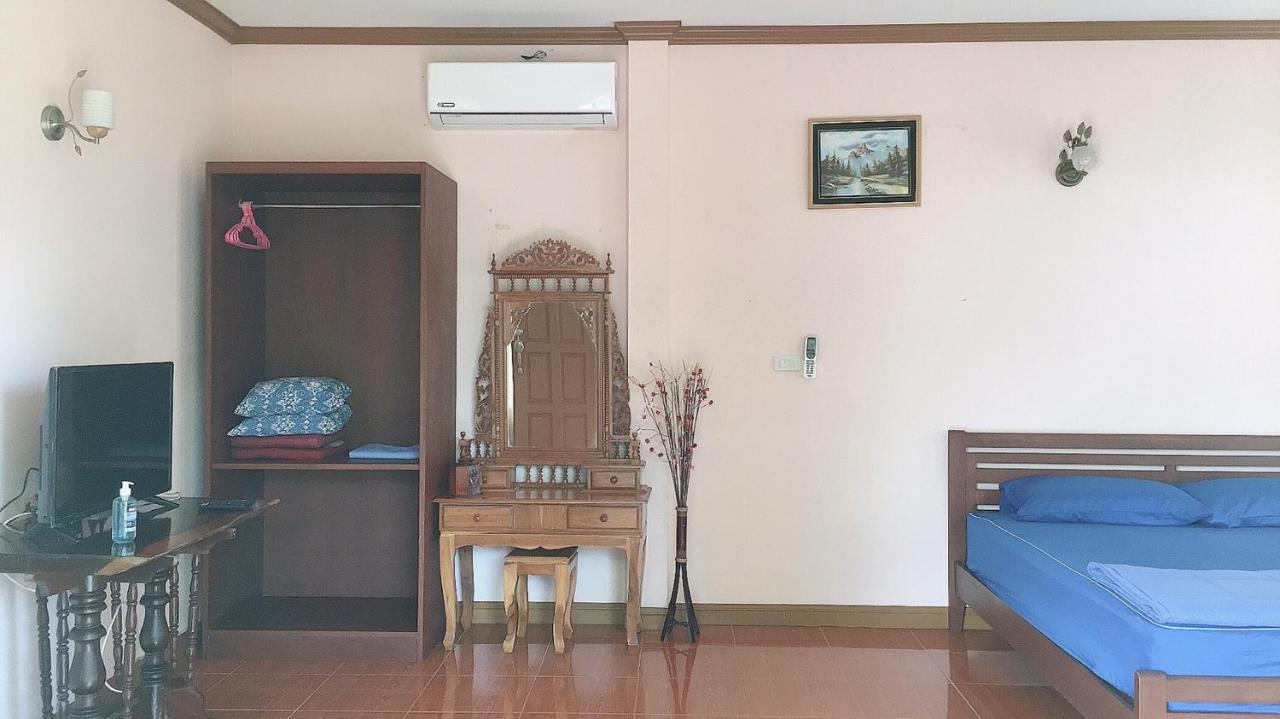 Phatra Hostel トンサラ エクステリア 写真