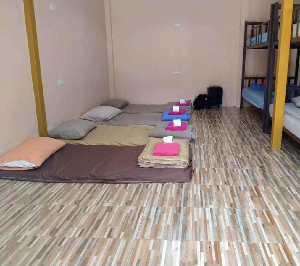 Phatra Hostel トンサラ エクステリア 写真