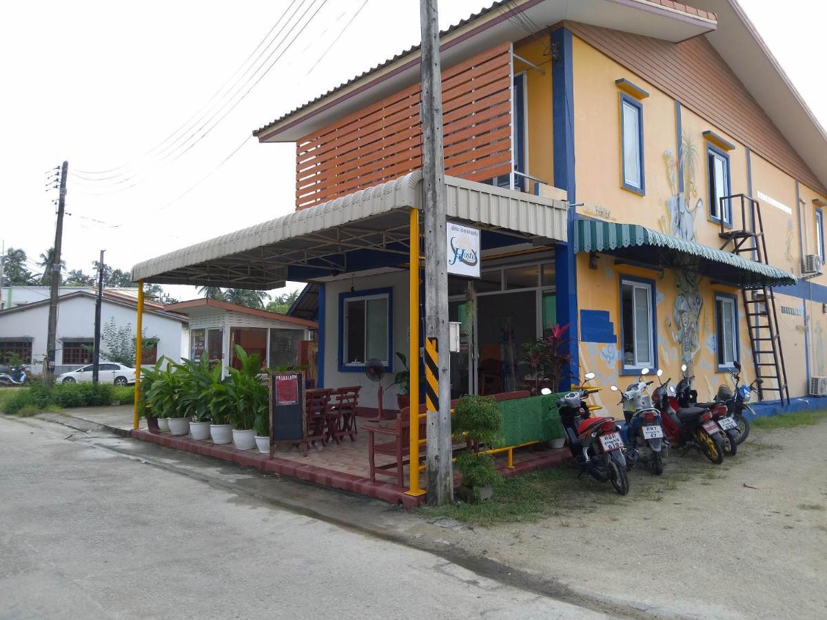 Phatra Hostel トンサラ エクステリア 写真