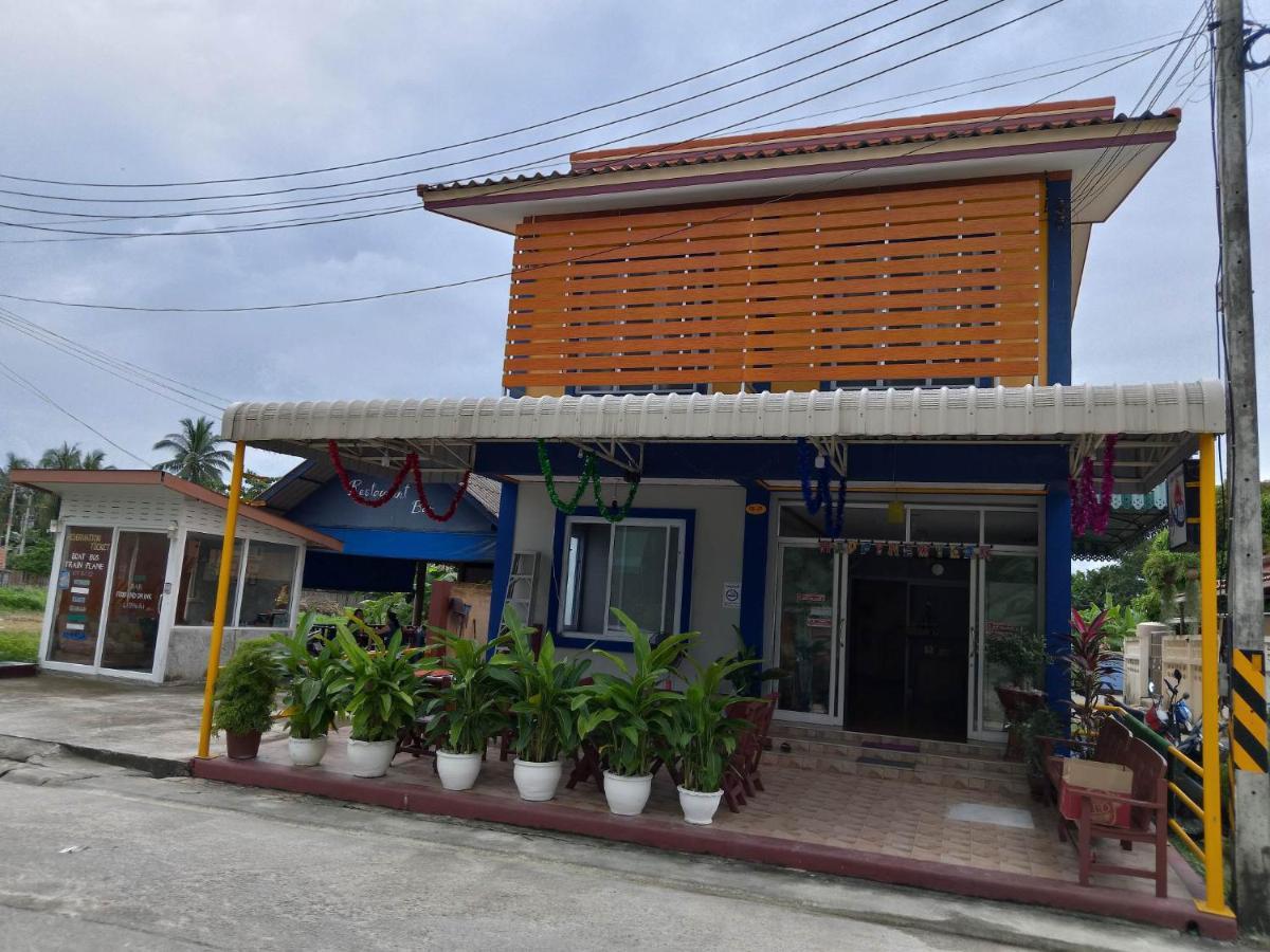 Phatra Hostel トンサラ エクステリア 写真