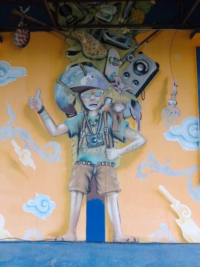 Phatra Hostel トンサラ エクステリア 写真